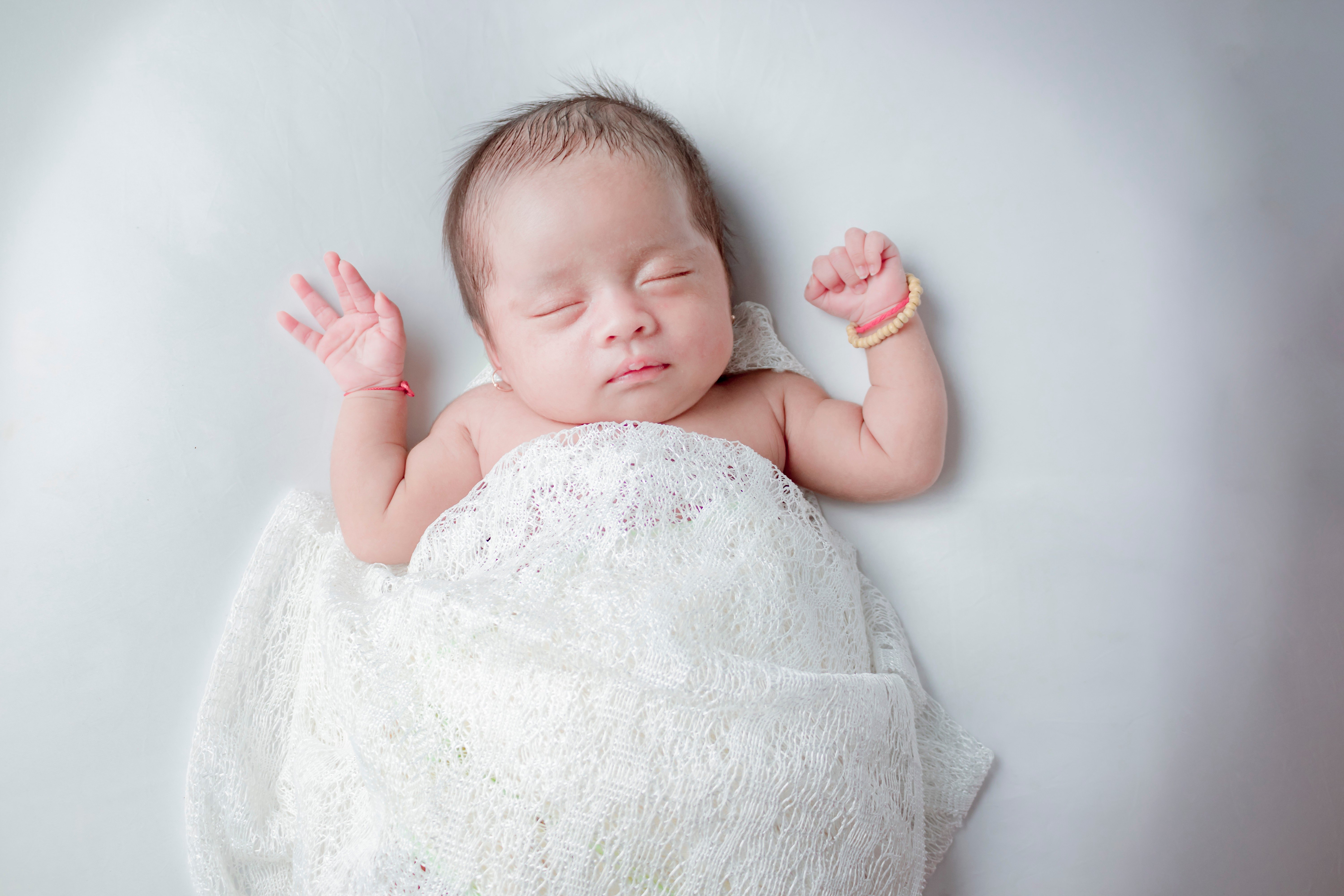 ¿Cómo Saber si el Bebé Tiene Frío o Calor por la Noche?